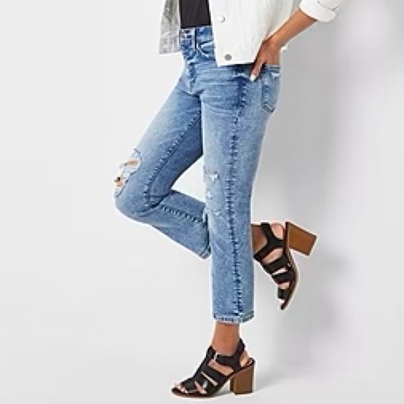 A.N.A. High Rise Cropped Flare Jeans in Medium Cosmic Blue Size 14 NWT - Picture 3 of 16